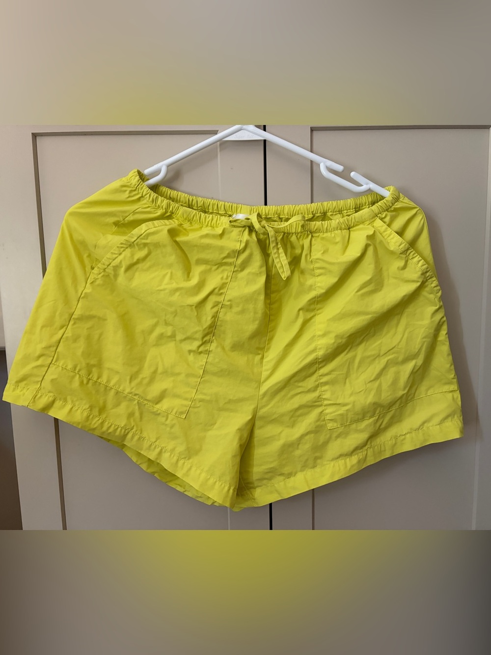 LESET Chartreuse Yellow Kyoto Pocket Shorts S excellent - Picture 3 of 5